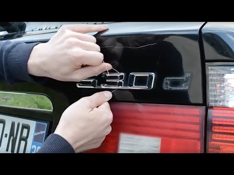 Comment enlever les badges / monogrammes / autocollants sur votre voiture