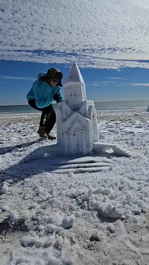 Sand > Snow A year a go we had a historical snowfall in Gulf Shores, Alabama. I tried sculpting it and while it turned out okay, I much prefer the sand! #snowstorm #snowday #icestorm #asmr #satisfying