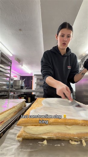 solo morning in the bakery 🥰🥰🥰🥰 omg this week is mega 🤯 ✅ *way* more cakes & creams ✅ dessert night ✅ Valentine’s Day orders Let’s go 🫡 #bakery #traditional #bradford | Marshalls Bakehouse