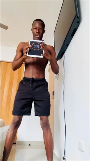 20 Squats in 7 Seconds #shorts #challenge