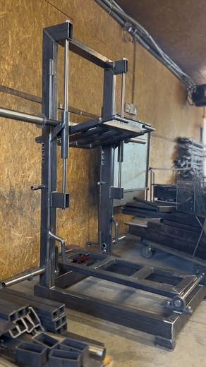 Vertical Leg Press Machine🔥 ⭐ @wk_trainer #gymequipment #bodybuilding #gymequip #custommade #customgymequipment #gym #worldgym #bodybuildingmotivation #gymlife #production #fitnessmotivation #worldwideshipping #sport #legday | gymequip.eu