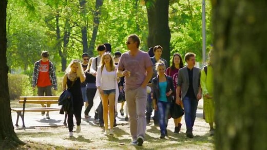 Революция Z: Сезон 1, Епизод 1