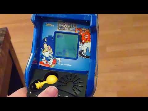 Sonic Adventure Tiger Electronics (Arcade Games) Handheld LCD Game Full Playthrough
