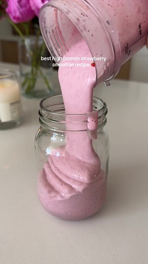 Best High Protein Strawberry Smoothie Recipe 🍓
