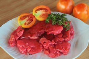 Tocino Recipe: How to Cook Sweet Cured Pork - Pilipinas Recipes