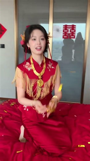 Chinese Bride Fairy Glam 😍🔥 Stunning Toast Dress Reveal #Shorts