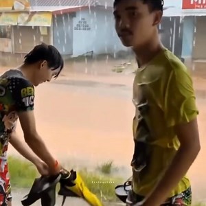 1.4M views · 36K reactions | Bro's laugh when he realized. | Ｄｉｓｔｒａｃｔｉｏｎ | Facebook