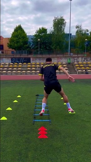 Quick Feet Drill And Agility | How To Improve Fast Footwork 👌🏼