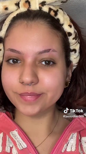 Eyebrow Slit Tutorial: How to Cut and Style Your Eyebrows