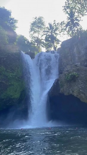 Wisata Air Terjun di Daerah Gianyar, Bali ✨ #blangsingawaterfall #airterjunbali #waterfallblangsinga #gianyar