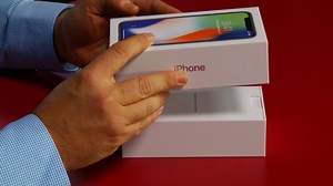 iPhone X unboxing