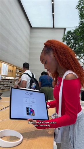 Completing my Computer Science degree was not easy, but I made it! 🥹🧍🏾‍♀️ I had to treat myself to an @apple M4 iPad Air, it’s so cutesy 💜 My iPad case is from @ESR US #ipadair #ipad #unbox