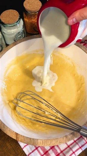 🥞 Classic Milk Crepes | Sandra Sorridi #crepe #recipe #rezepte #pancake #breakfast #baking