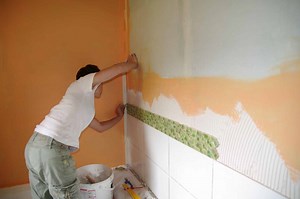 La pose d'un carrelage mural : les étapes en détail