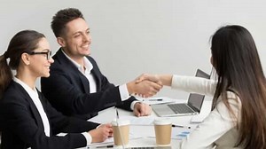 जॉब के दौरान मिलती हैं कितनी तरह की छुट्टियां, कौन सी होती हैं लैप्‍स और किसका मिलता है पैसा? जानिए सबकुछ | Zee Business