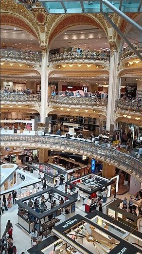 Stunning Galeries Lafayette in Paris 🇫🇷✨
