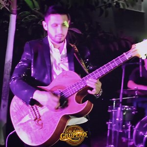 60K views · 922 reactions | Los Del Río Frío - 300 Locos (En Vivo) https://youtu.be/DdJAu8iEEEs | Lo Más Grupero | Facebook