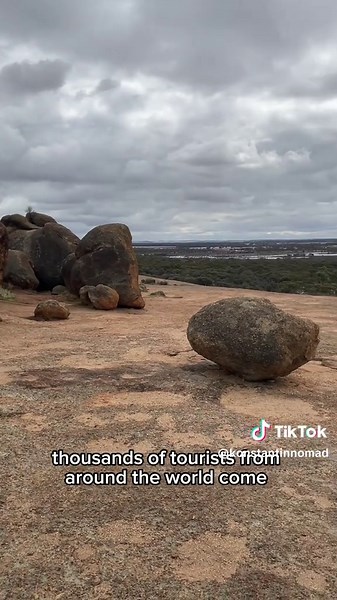 Nomad Memories (@konstantinnomad) - Wave Rock: Nature’s 2.7 Billion-Year-Old Masterpiece #WaveRock #Australia #NatureWonder #TravelAustralia #NaturalBeauty #RockFormation #AdventureAwaits #DiscoverAustralia #HiddenGems #NatureLovers