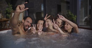 62 reactions · 9 comments | The perfect inflatable spa doesn't exis... Having a stressful week? Just add the SaluSpa® Helsinki AirJet™ to the mix! Featuring the innovative AirJet™ massage system, this spa comes equipped with a whopping 180 air jets that are sure to help melt your stress away at the touch of a button. 淪‍♂️♨️ Purchase yours on Amazon.com >>> https://amzn.to/3kxcCPw | Bestway | Facebook