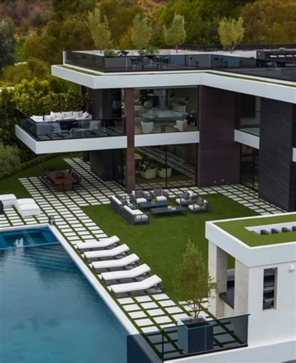 $45 Million Luxury Mansion Tour in Los Angeles