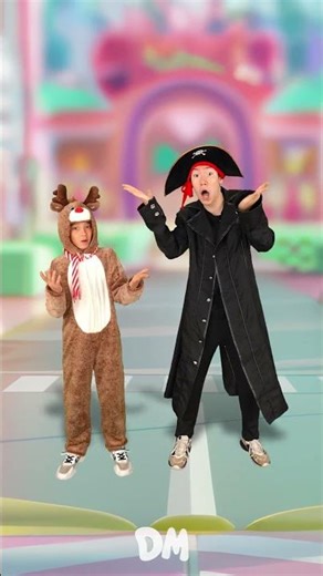 Hey Girle Pirate and Moose #kidssong ‪@dominoki‬