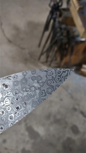 Test etch. Teardrop Damascus. #damascusblade #pattern #shorts