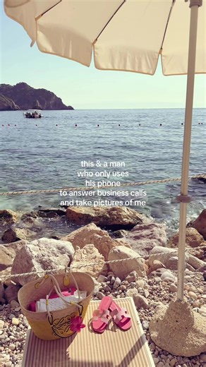 Stylish Summer Outfit Inspiration from Chanel