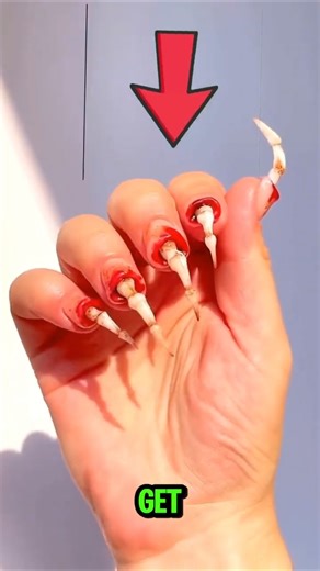 NAIL DUST 💅Under the Microscope 😱🔬 #NailDust #BeautyFacts #ShockingDiscovery