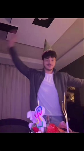 فيديوهات أنشأها حـــــور🧜🏻‍♀️يــــه (@hour06242) باستخدام Glitter sound effect(1116169) - nano chord records