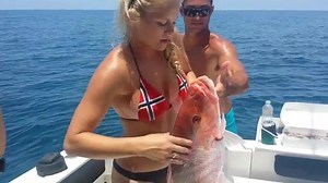 Check out @heidi_m_hill doing work on a monster -- it's almost red snapper season in FL! ・・・ Miss these tasty creatures 🐟🎣🌊🤘🏼🐟Oldie but a goodie #redsnapper 📷: @sethsheldon #VikingladyFT | Next Catch Fishing