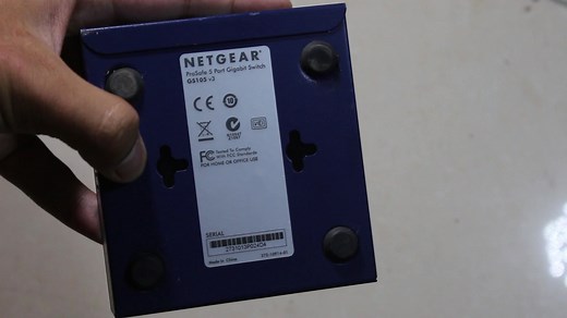 NETGEAR网件GS105五口千兆交换机拆解