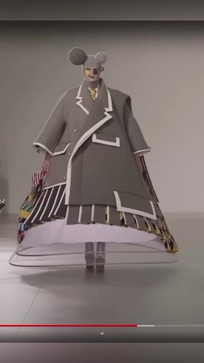 This is Fashion! 😂😂