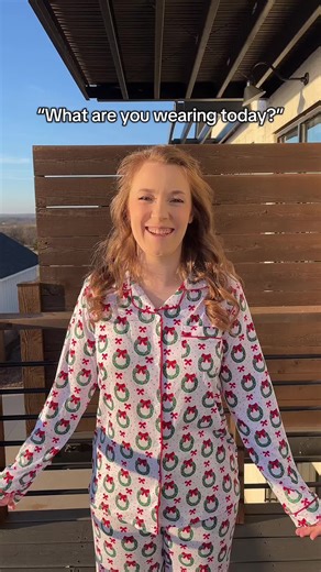 Charming Bride at a Christmas Wedding