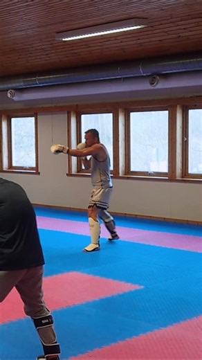shadow boxing warm up before sparring