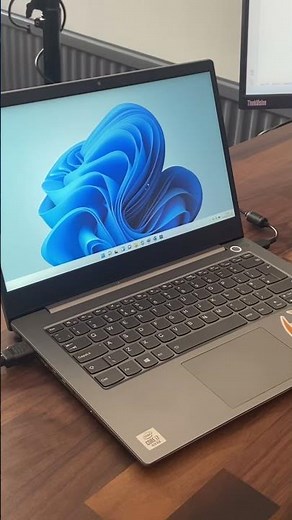 Windows 11 How to get taskbar back on the left #shorts