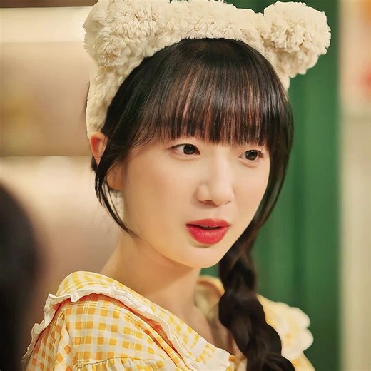 Navigating Workplace Romance: A Girl's Journey with the CEO