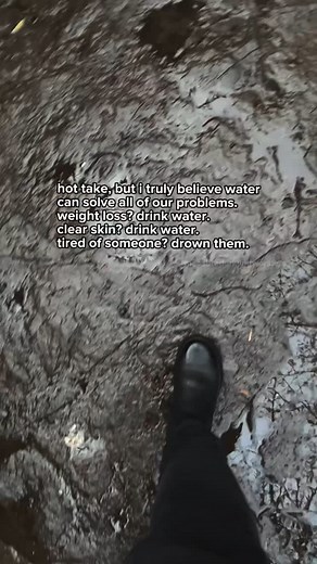 Stephanie Rimka on Instagram: "You did it, you made it Happy weekend... And no, I won’t tell you to “drink water.” Your body already knows when it’s thirsty - if it doesn’t, that’s a hormone problem, not a hydration problem. 😉 If you need a reminder to drink water or an app, you’re in bigger metabolic chaos than you think"