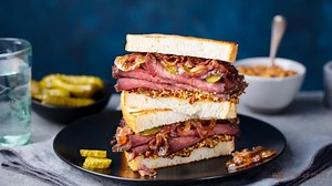 12 Best Roast Beef Sandwich Condiments for Flavor-Packed Bites