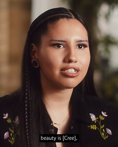 “Representation is so important because you want to feel like you’re someone in the world. I try to make myself look powerful so the Native youth that are looking at me can look up to someone.” - Michelle Chubb, Nehinaw content creator and changemaker. #NIHM2021 -- ᓂᐸᐧᐃᐢᑕᒪᑫᐧᐃᐣ ᓇᐢᐱᐨ ᑭᐢᑌᓂᑕᐧᑲᐣ ᐧᐁᓴ ᐁ ᐣᑕᐧᐁᓂᑕᒪᐣ ᑭᒋ ᐊᔑᑕᑭᒥᑲᐧᐃᔭᐣ᙮ ᐣᑭᒧᐢᑌᔦᓂᑌᐣ ᑭᔑᔕᐤ ᐊᐧᐁᓂᑲᐣ ᑭᒋ ᐃᑌᓂᒥᑲᐧᐃᔭᐣ ᐅᑕ ᐊᐢᑭᐠ᙮ ᐣᑯᒋᑕᐣ ᑭᒋ ᓱᑲᑎᓯᐧᐃᓇᑯᓯᔭᐣ, ᐃᓂᓂᐧᐃ ᐅᐢᑲᑭᓴᐠ ᐁ ᑲᓇᐧᐊᐸᒥᒋᐠ ᑭᒋ ᑭ ᒪᒥᔑᑐᑕᐧᐃᒋᐠ᙮ Michelle Chub, ᑲ ᐃᓂᓂᐧᐃ ᐃᑌᓂᑕᐠ ᓀᐢᑕ ᑲ ᐊᒋᓇᑯᑕᐟ᙮ | SEPHORA