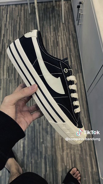 Rekomendasi Sepatu Compass Gazelle Retrograde dan Velocity