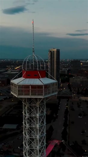 🎢🌞 Ready for thrills, chills, and endless fun? Elitch Gardens Park has it all – from wild roller coasters to family-friendly rides! Come for the adrenaline, stay for the memories.#tiktokgorisingstarsl1 #ElitchGardens #RollerCoasters #AmusementParkVibes #ThrillSeeker