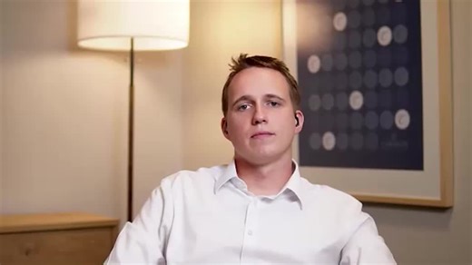 Walmart outlook strong but risks remain, says portfolio manager