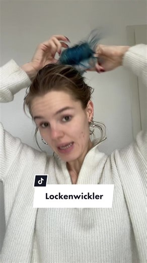 Lockenwickler-Test für stufige Haare – Volumen garantiert!