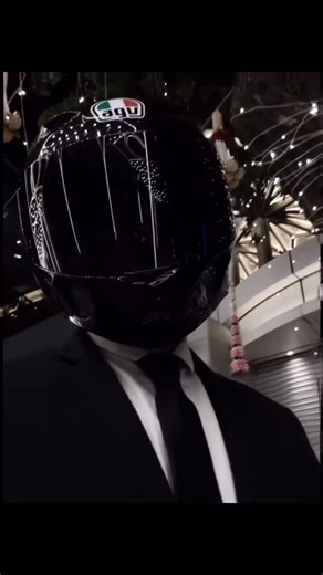 Alex on Instagram: "Would you be my backpack?? 🎒 #bike#biker#bikerboy#bikelife#backpack#alex#fyp#viral"