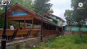25K views · 388 reactions | Brief history of HAZRAT HAJI SYED MUHAMMAD MURAD BUKHARI.,QAZI KASHMIR., a patron saint of Kashmir. Zyarat Shareef at KREERI BARAMULLA. VIDEO CREDIT.,Majid Ganaie#7780810105// حضرت حاجی سید محمد مراد بخاری رح کا استان عالیہ۔۔۔۔کریری بارہمولہ کشمیر | The Promote Kashmir | Facebook