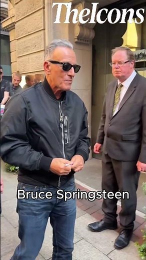 Bruce Springsteen Meeting Fans outside of His Festival🕺#brucespringsteen