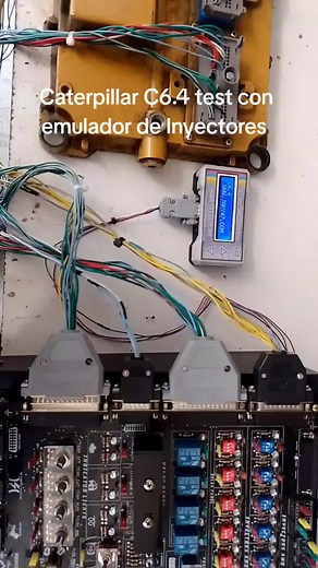 Prueba de Unidad Caterpillar C6.4 y Emulador de Inyectores
