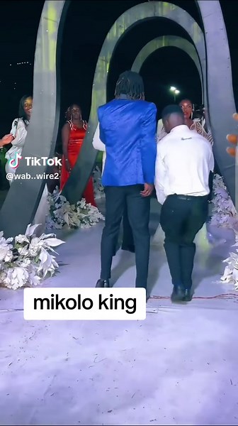 ‏where do your artists perform from?