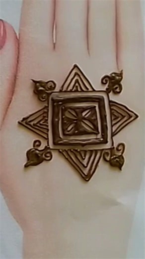 “Simple Geometric Mehndi 😍 Easy Back Hand Design”#viral #youtubeshorts