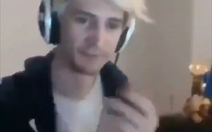 XQC clap fast